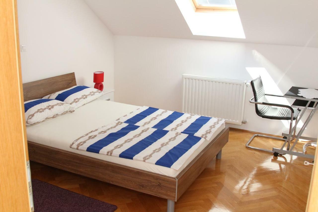 Apartments "Pavic" Near Zagreb Airport Velika Gorica Exteriér fotografie