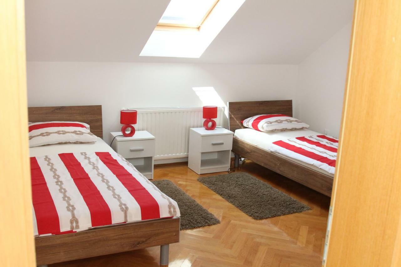 Apartments "Pavic" Near Zagreb Airport Velika Gorica Exteriér fotografie